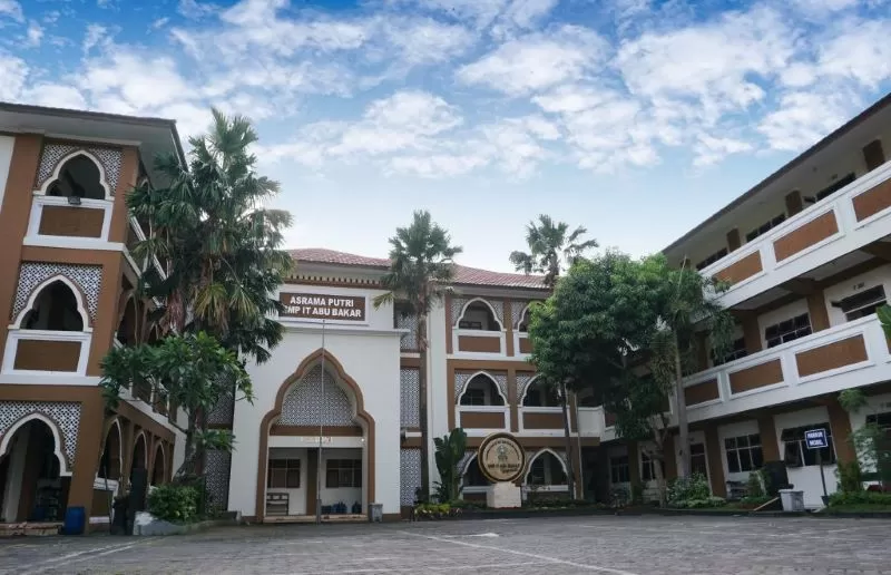 sekolah berprestasi di Jogja SMPIT Abu Bakar
